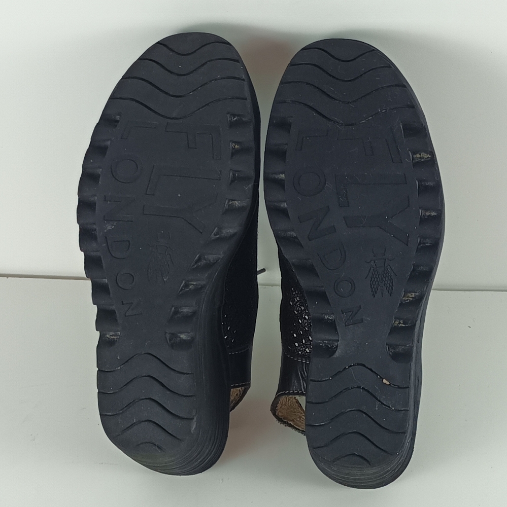 Fly London wedge sandal black size 37(us 6.5) - Picture 2 of 5